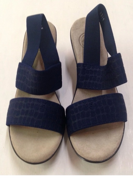 CHARLESTON SHOE CO. Shoes - Charleston Shoe Co. PALMETTO Navy Blue Croc size 8 wedge sandal - NWT & Box